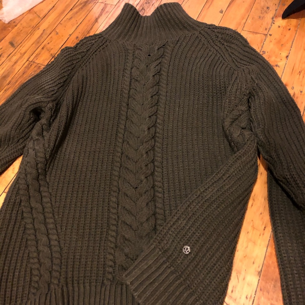 Lululemon Bring the Cozy sweater olive green sz 8
